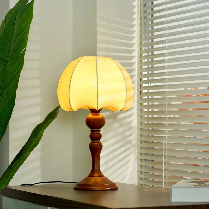 Retro Wooden Table Lamp with Petal Lampshade Warm Light Bedside Desk Lamp Office Bedroom Home Decor